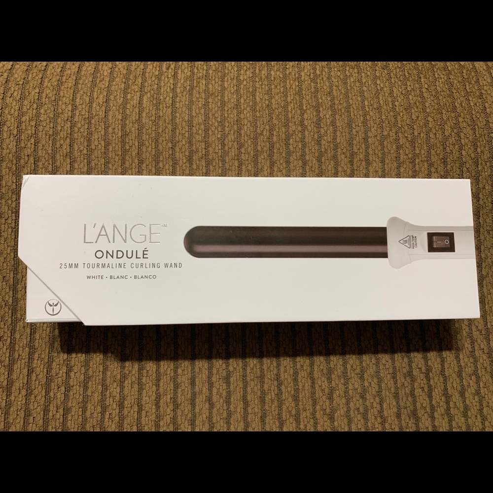 Lange Curling Wand. Like New!! Only used 3 times.